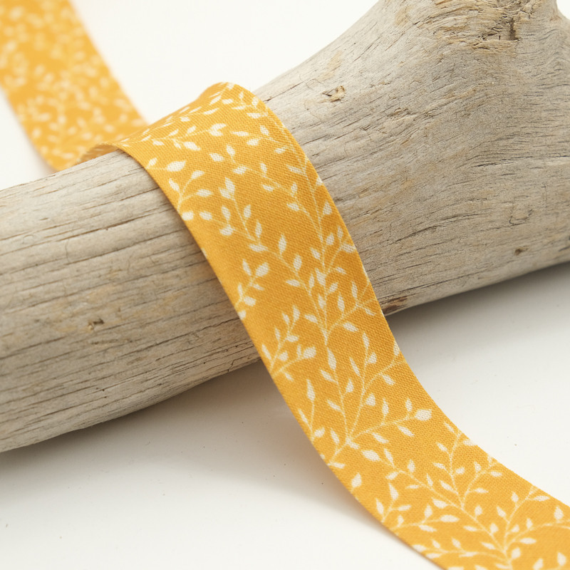 25mm Printed Bias Tape with Yellow Chick Leaf Pattern - Maison Klem